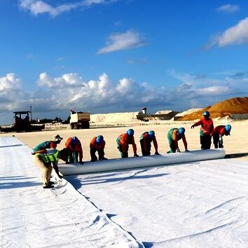 Long Lasting Continuous Filament Non Woven Geotextile For Airport Runway Infrastructure Support