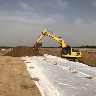 Industrial Grade Polypropylene PET Woven Geotextile Fabric 300g Durable For River Embankment
