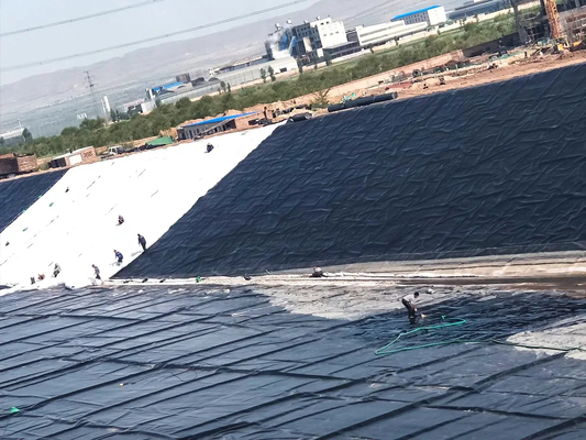 UV Protected Black HDPE Geomembrane Liner For Artificial Lake Construction